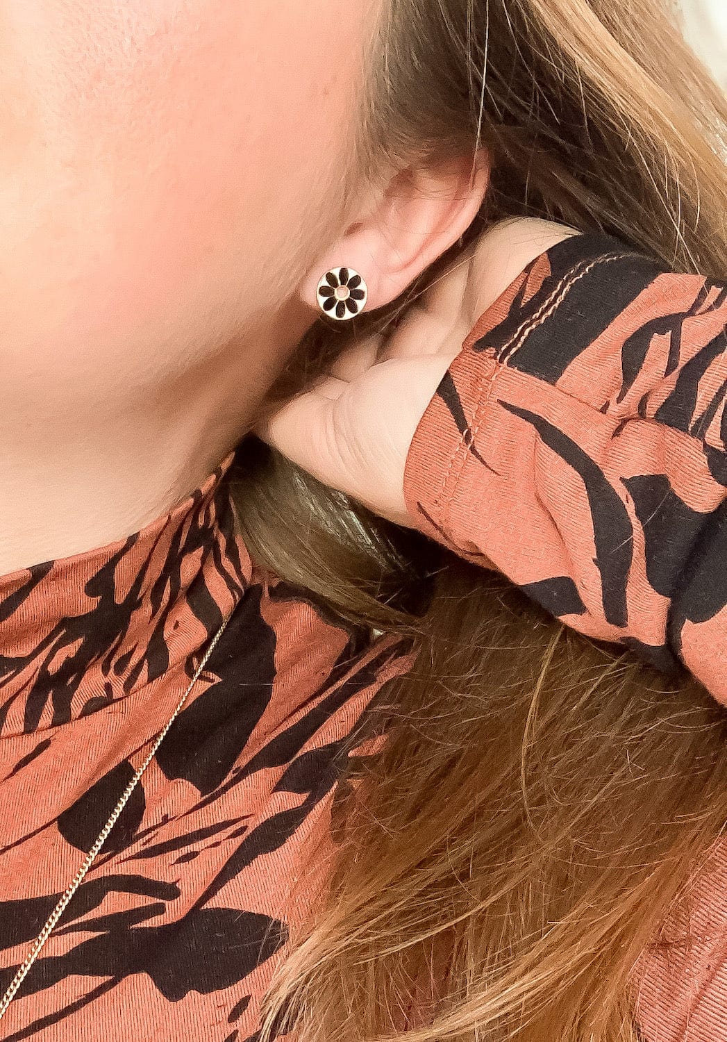 Flower Power Stud Earrings in Black & White