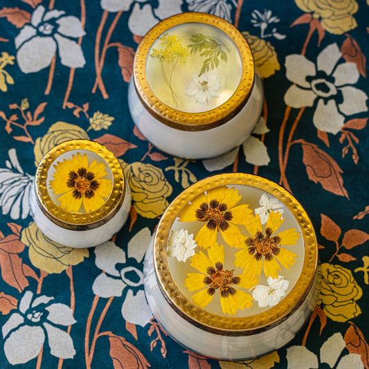 Signature Pressed Floral Candle - Honey Tobacco