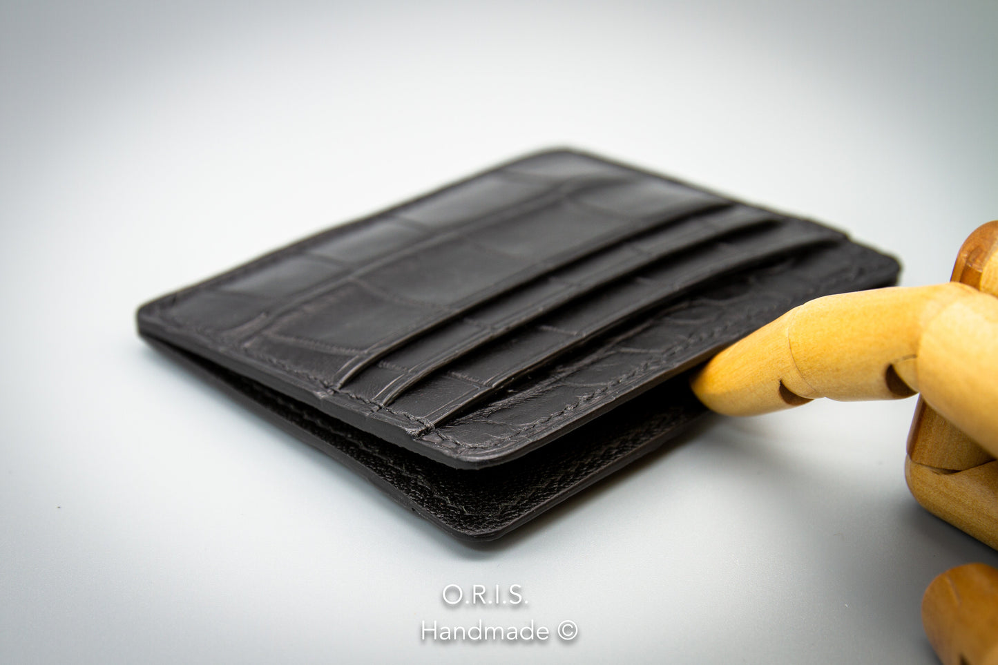 Compact Alligator Card Holder - Black Matte Finish