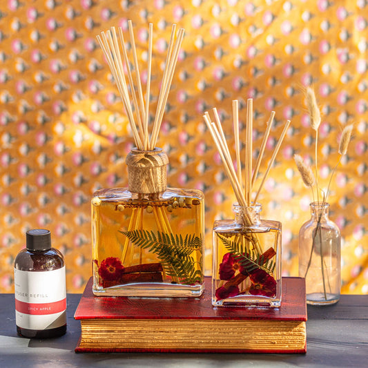 Accent Botanical Reed Diffuser - Spicy Apple