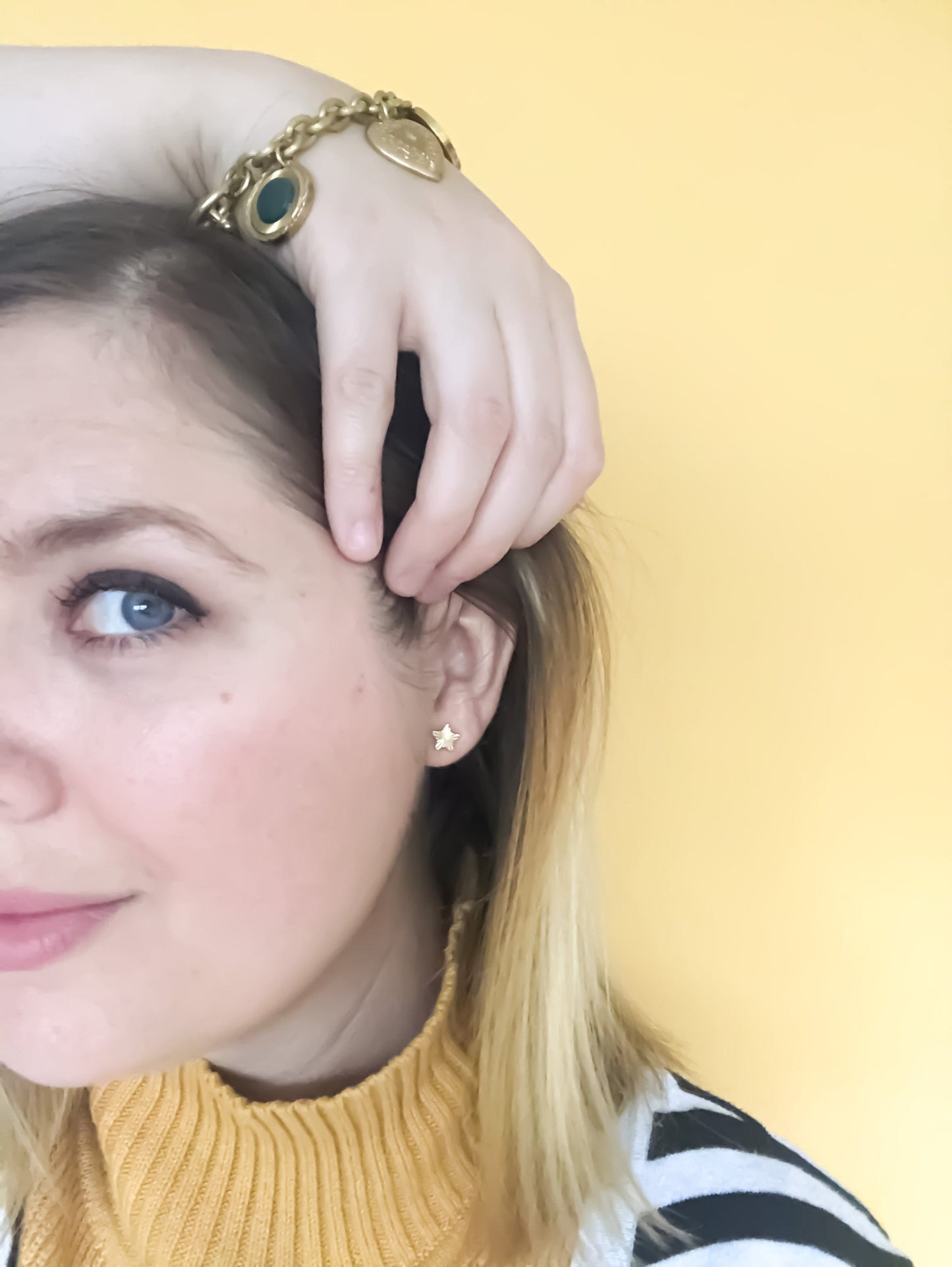 Tiny Starburst Star Stud Earrings