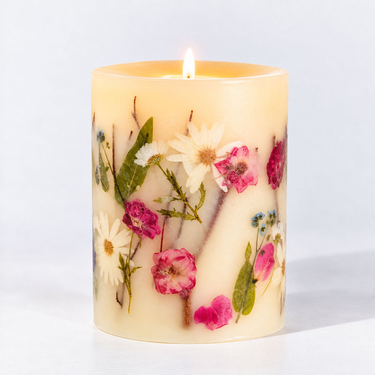 Signature Botanical Candle - Apricot Rose