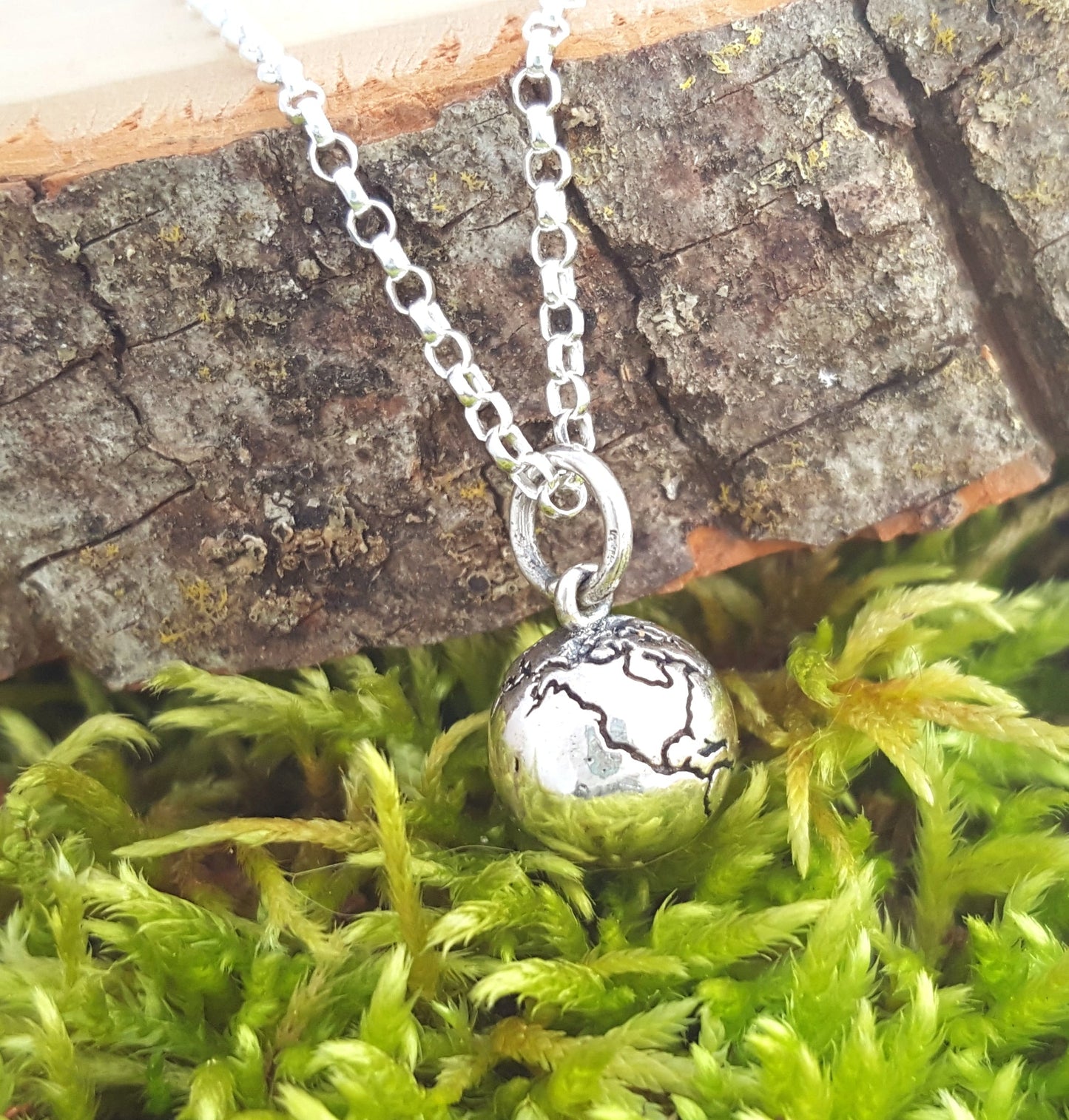 Sterling Silver Globe Necklace – Dainty Earth Charm Necklace – Travel Inspired Jewelry