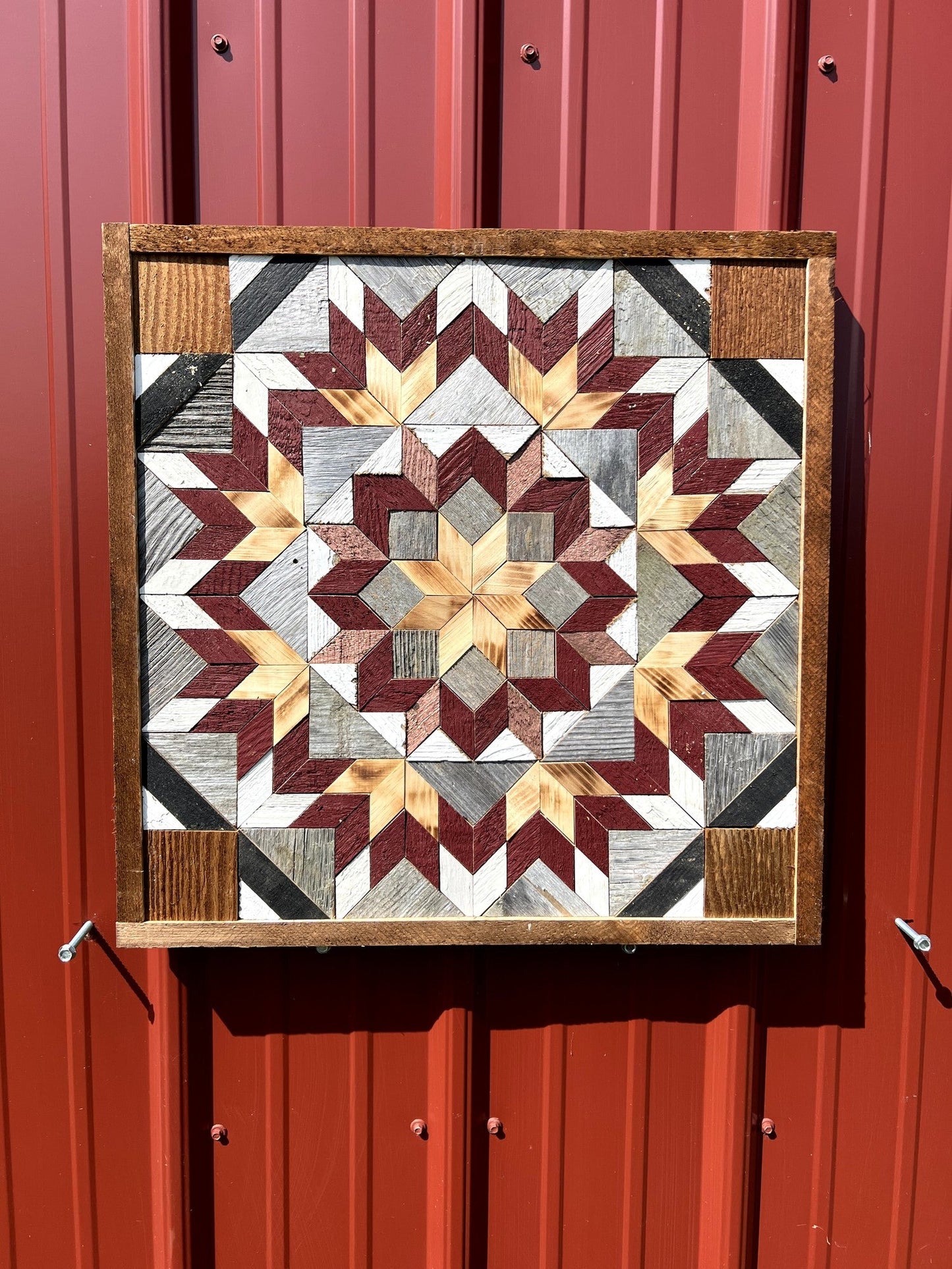 Amish Handmade Barn Quilt Wall Art – Reclaimed Barn Wood – 20.75” x 20.75”