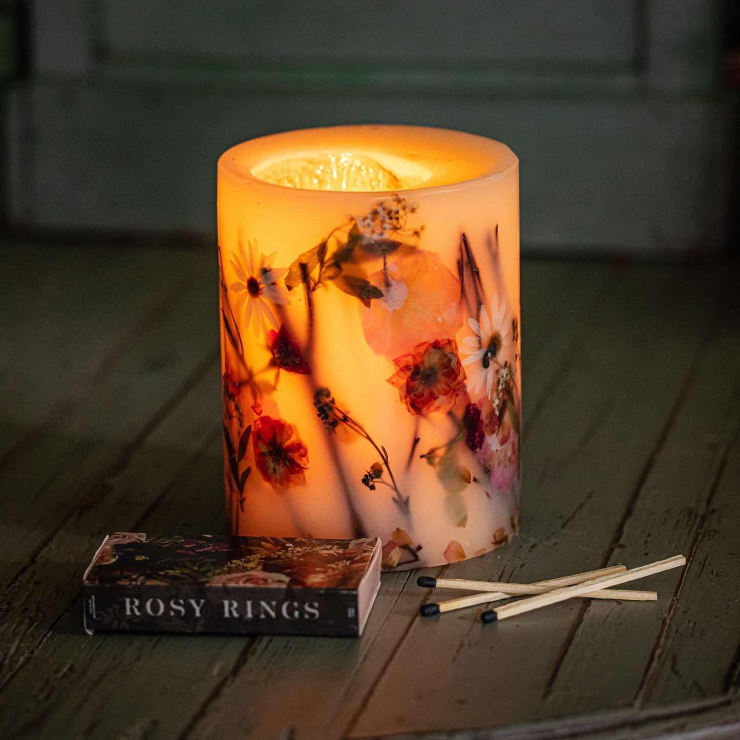 Signature Botanical Candle - Apricot Rose