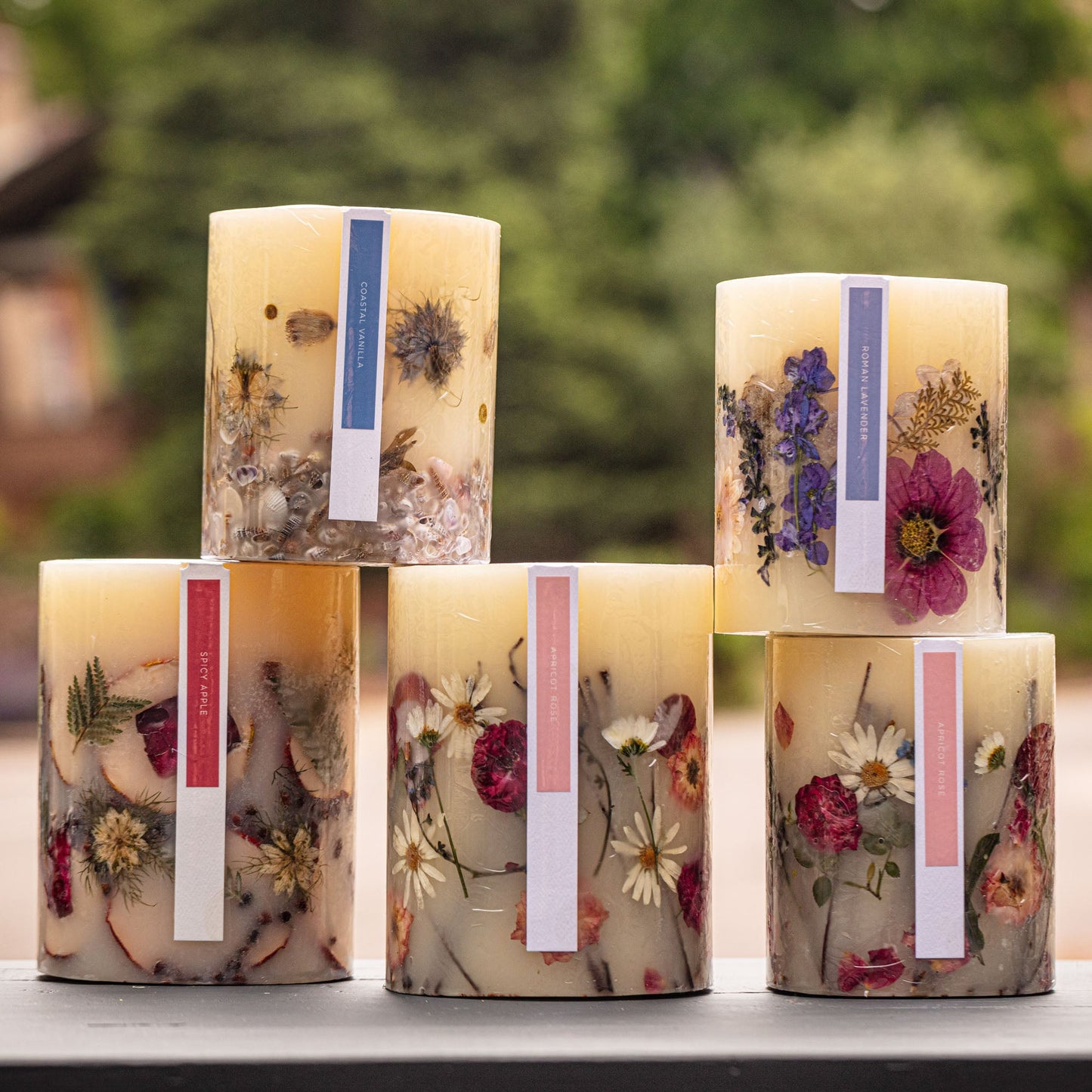 Signature Botanical Candle - Spicy Apple