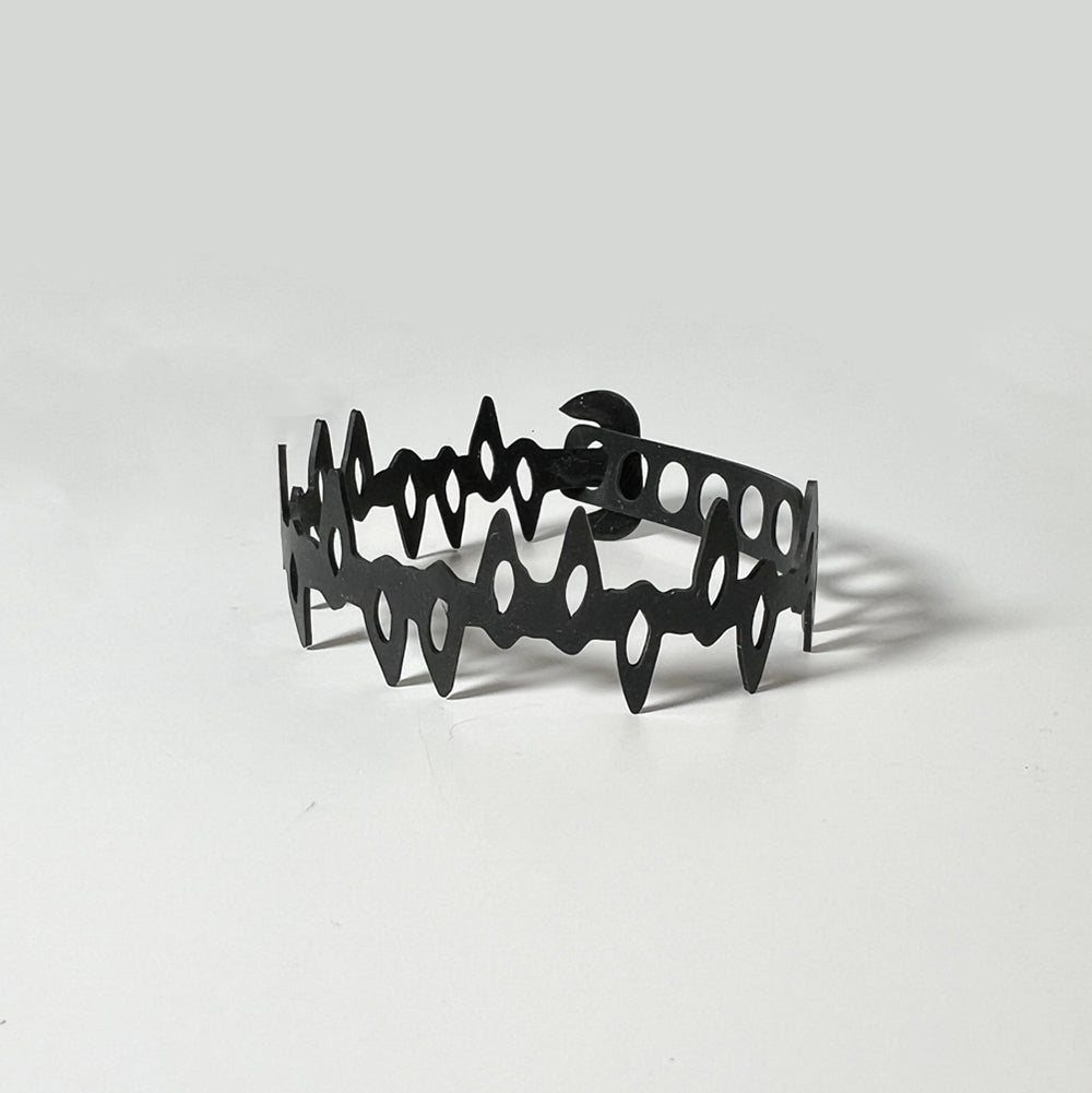 Fang Bracelet