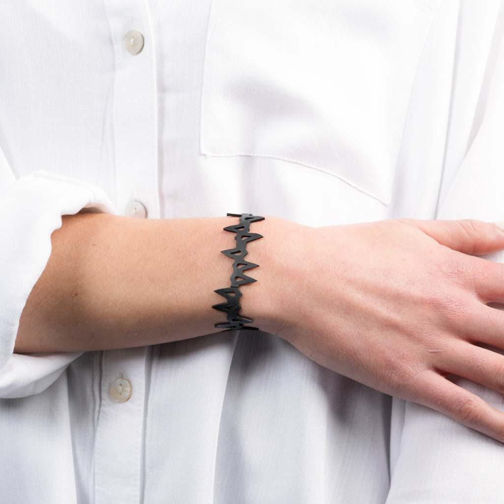 Fang Bracelet