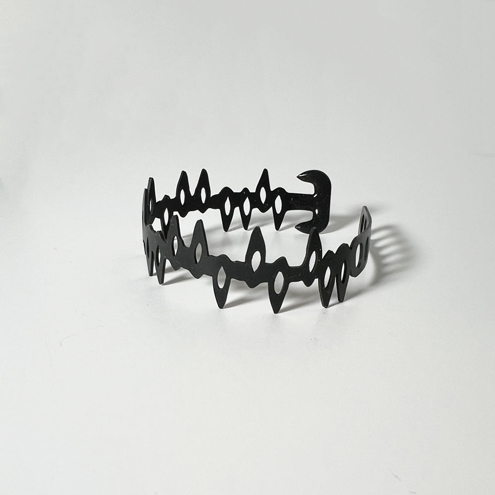 Fang Bracelet