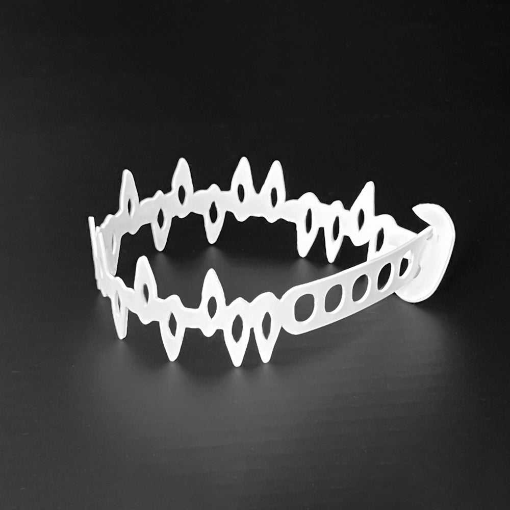 Fang Bracelet