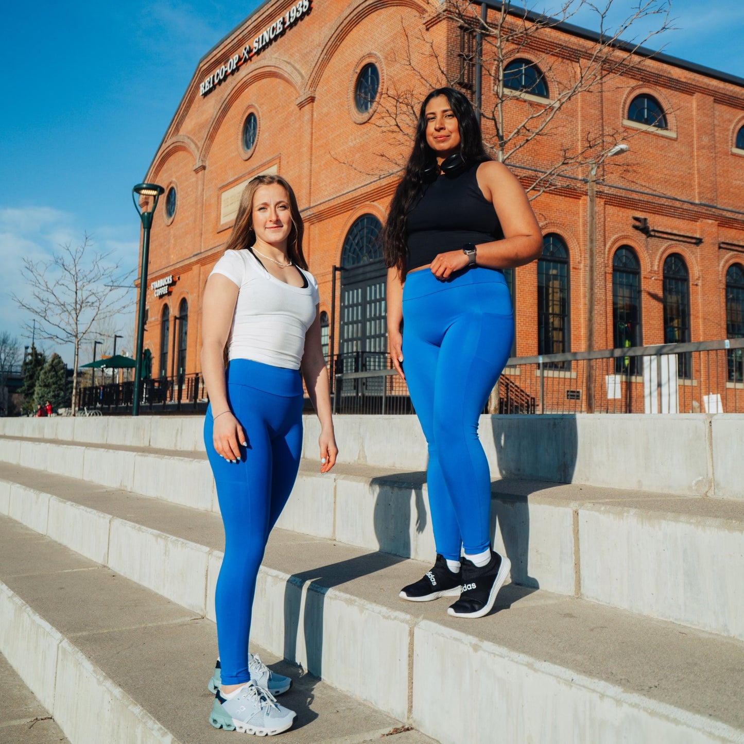 Risea - High-Rise with Pocket Leggings - Cobalt