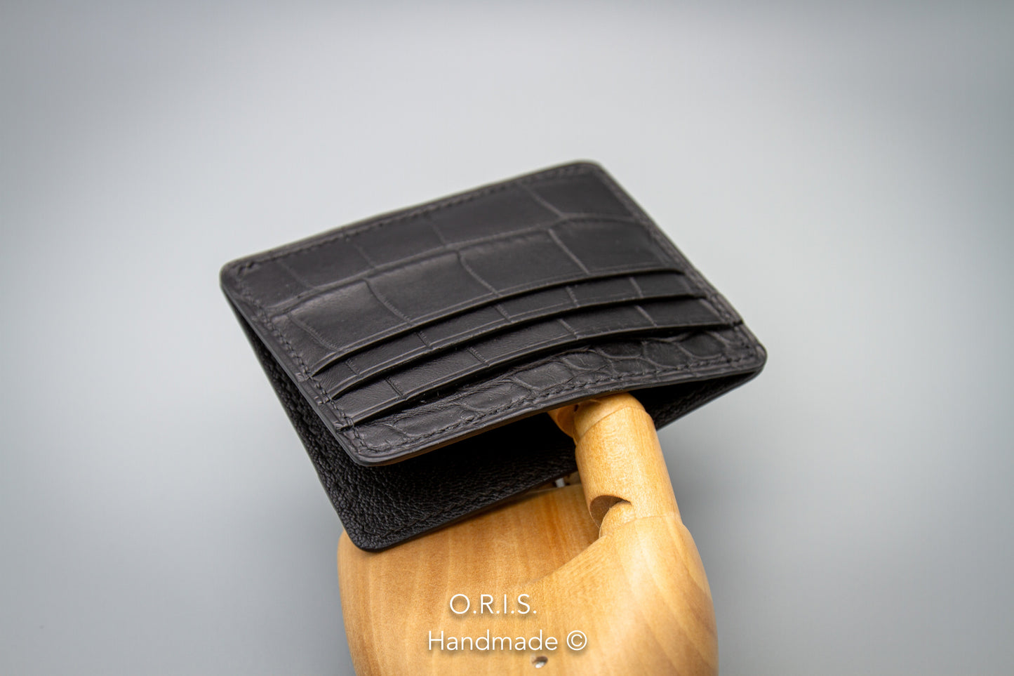 Compact Alligator Card Holder - Black Matte Finish