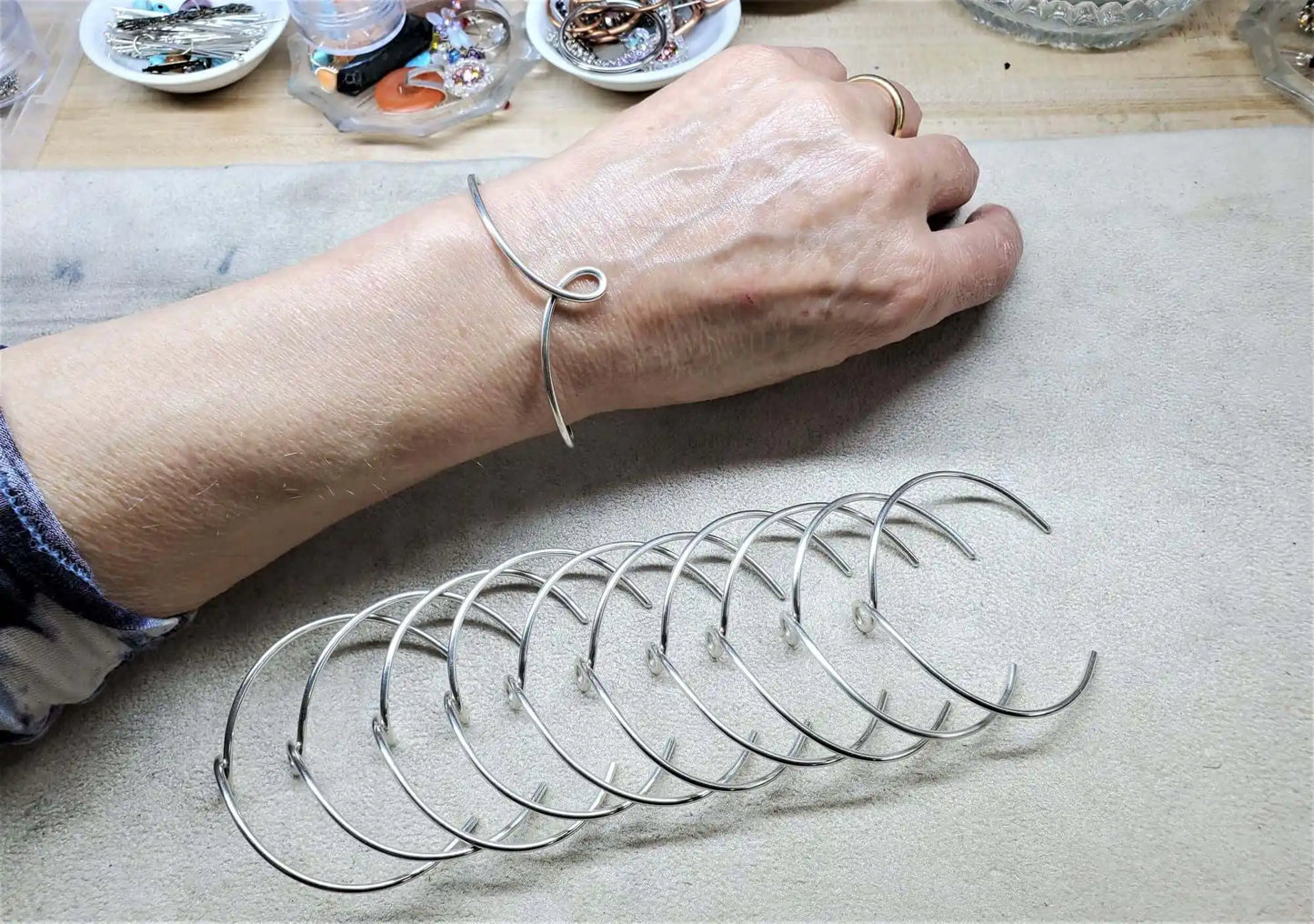 Handmade Wire Sculpted Silver Teardrop Bangle