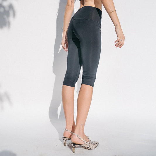 Solid Black Goddess Capri