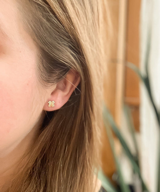 Tiny Starburst Clover Stud Earrings
