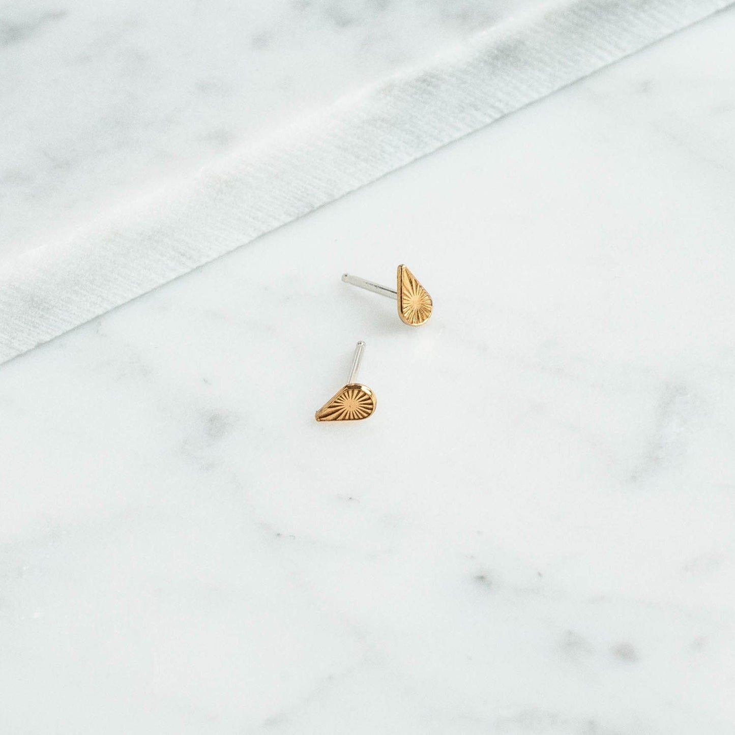 Tiny Starburst Teardrop Stud Earrings