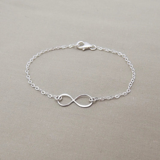 Sterling Silver Infinity Bracelet – Simple & Minimal Everyday Jewelry