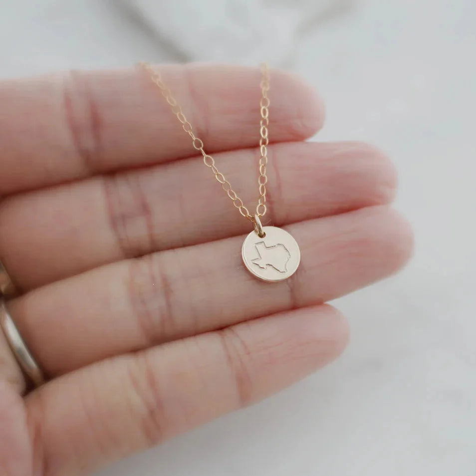 Dainty State Necklace – Personalized Gold or Silver State Pendant Jewelry