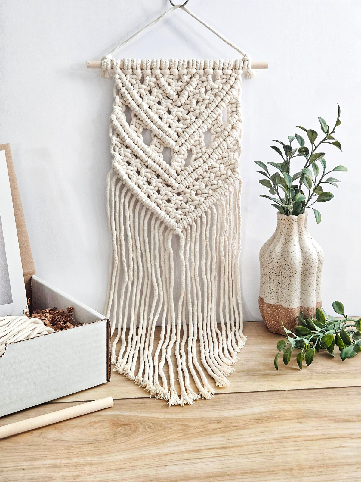 Macrame wall hanging kit "May". Beginner DIY craft kit